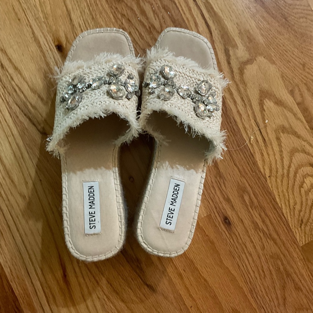 Steve Madden Cream and Silver Sandals with Ornate Embellishments